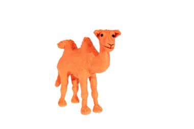 Hamuru sanat. El yapımı deve. Soyut izole fotoğraf.