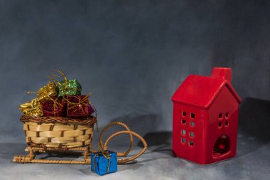 Mutlu Noeller sana. Biraz Noel dekoru ile soyut tatil imajı.