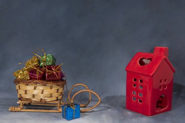 Mutlu Noeller sana. Biraz Noel dekoru ile soyut tatil imajı.