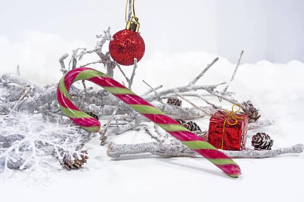 Decorațiuni Crăciun Fundal Alb Hârtie Masă Calendarul Anului 2019 — Fotografie, imagine de stoc