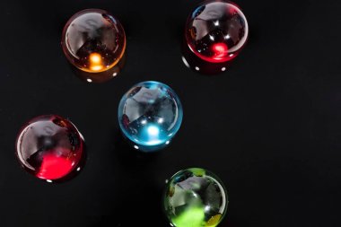 Soyut makro kompozisyon küçük cam topları.