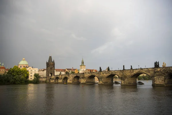 Charles Bridge, Prag, Çek Cumhuriyeti, Haziran 2019. — Stok fotoğraf