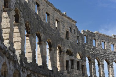 Pula antik Roma amfitiyatrosu (Arena) bir duvar parçası, Hırvatistan, Haziran 2018.