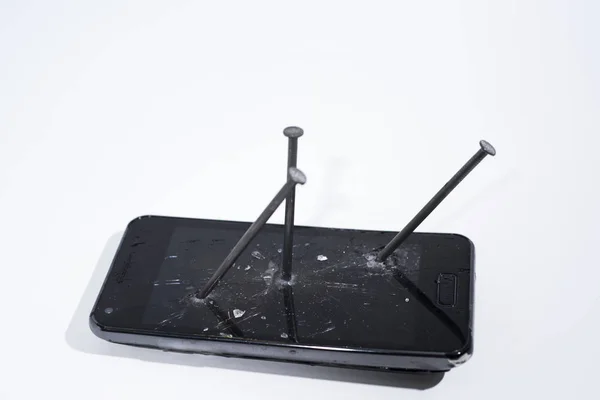 Анотація фотографії зламаного або пошкодженого смартфона . — стокове фото