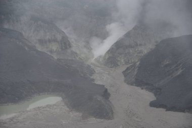 Tangkuban Perahu Bandung, Endonezya krater