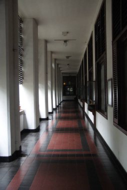 iç eski banka jakarta