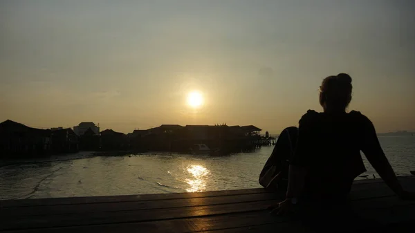 Hermosa Silueta Durante Amanecer Tan Jetty George Town Penang — Foto de Stock