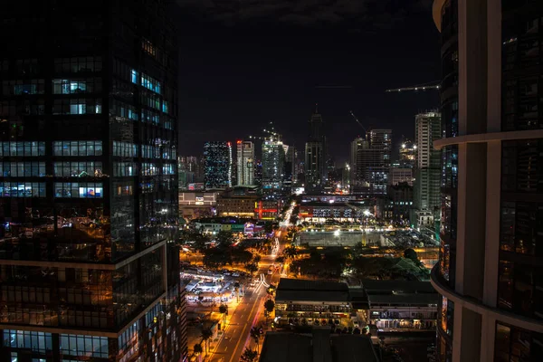 A view of the night city of Manila, Philippines. — Stock Photo, Image