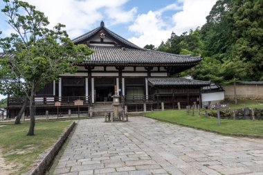Todaiji'nın ana salona, Daibutsuden. Dünyanın en büyük ahşap binası. Nara-shi tarihi tapınakta