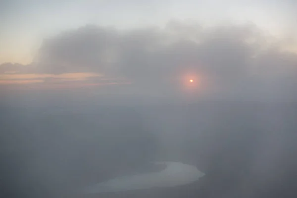 Θέα από το Όρος Φούτζι αναρρίχηση στην ομίχλη λίμνη Γιαμανάκα — Φωτογραφία Αρχείου