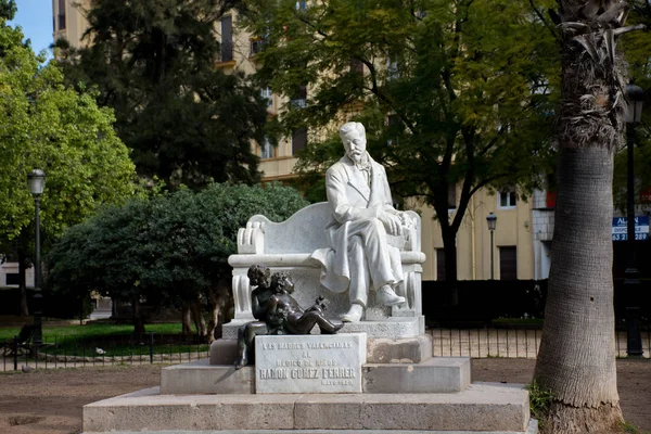 Пам'ятник, присвячений Рамон Гомес. Іспанія Валенсії — стокове фото