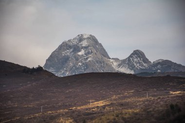 Gökyüzü kum dağlar