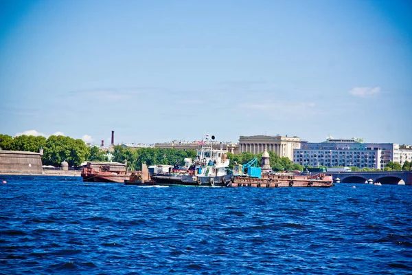 River Panorama Ancient Buildings Pleasure Boats Water Blue Sky — Stock Photo, Image