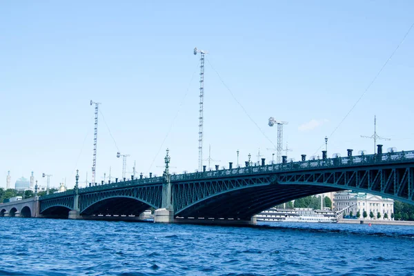 River Panorama Ancient Buildings Pleasure Boats Water Blue Sky — Stock Photo, Image