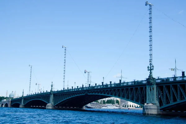 River Panorama Ancient Buildings Pleasure Boats Water Blue Sky — Stock Photo, Image