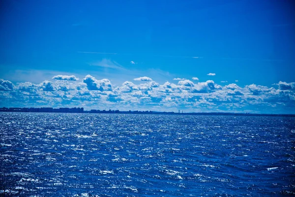 Vista Panorámica Bahía Del Mar Contra Cielo Azul — Foto de Stock