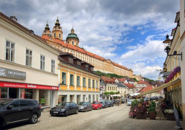 Melk / Avusturya - 8 Temmuz 2018. Tarihi merkezi. Manastır Melk görünümünü. Aşağı Avusturya, Europe.