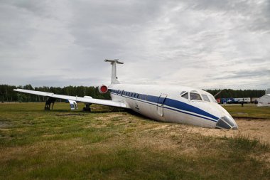 Uçak Noginsk Kurtarma Merkezi, Moscow region, Rusya Federasyonu eğitim alanı eğitim için kırık