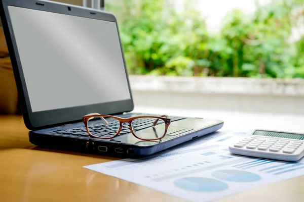 Okulary Laptopie — Zdjęcie stockowe