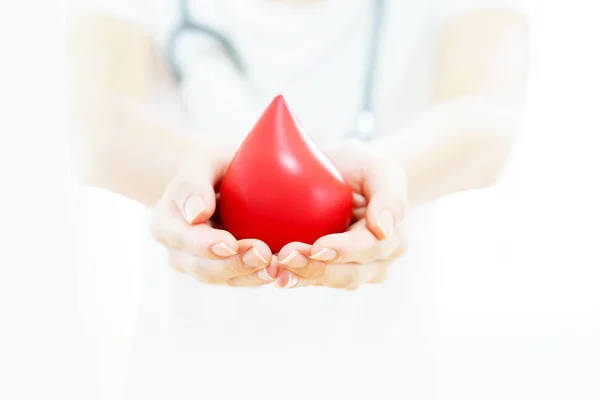Médico Mãos Segurando Sangue Vermelho — Fotografia de Stock