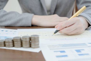 Ataş, sikke ile Businesswonan grafik