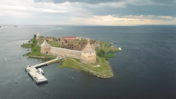 Aerial view on fortress Oreshek — Stock Video