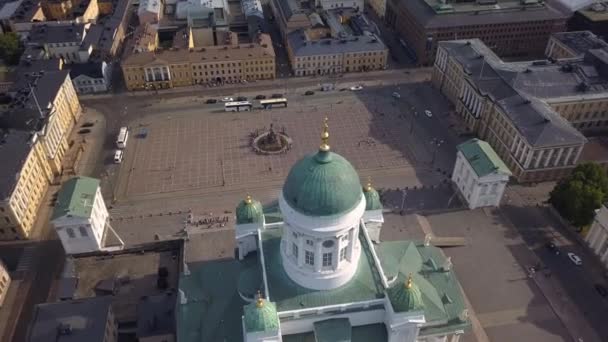 Kathedrale von Helsinki und Senatsplatz — Stockvideo