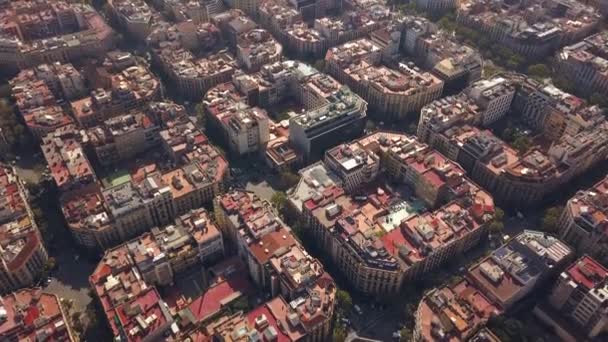 Typiska fyrkantig fjärdedelar av Barcelona — Stockvideo