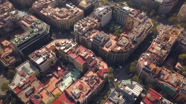 Typiska fyrkantig fjärdedelar av Barcelona — Stockvideo