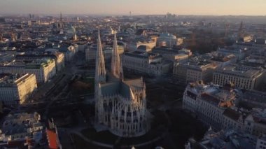 Votivkirche havadan görünümü