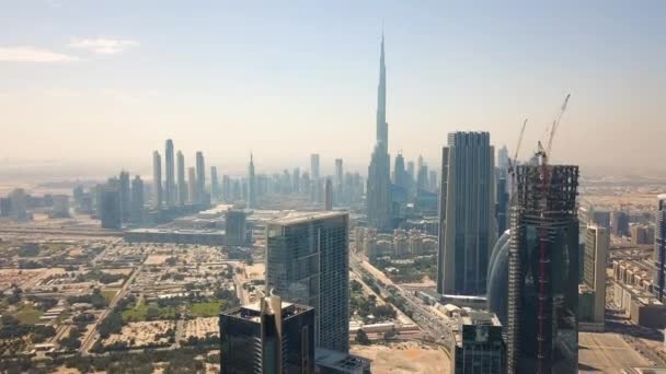 Пташиного польоту міста Дубаї — стокове відео