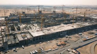 Büyük inşaat sitesinin havadan görünümü