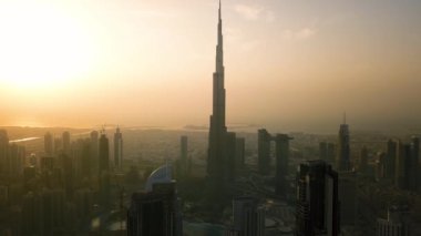 Gün batımından önce Dubai Downtown