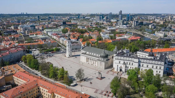 Вид с воздуха на старый город Вильнюса — стоковое фото