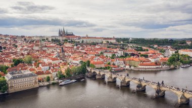 Prag şehrinin manzarası