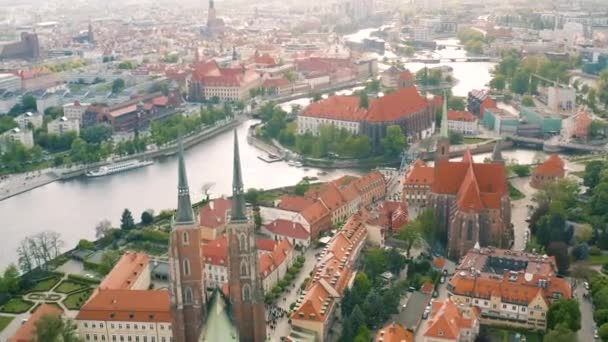 Flygfoto av Wroclaw — Stockvideo