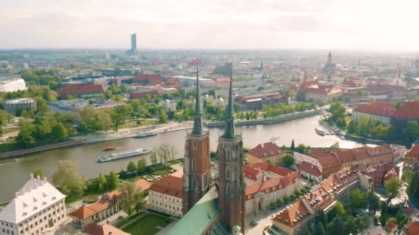 Luchtfoto van Wroclaw — Stockvideo