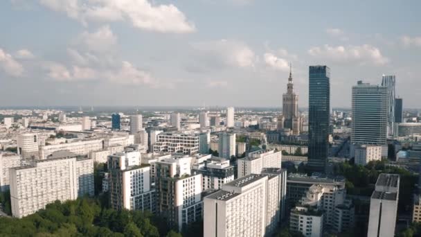 Flygvy över Warszawa centrum — Stockvideo