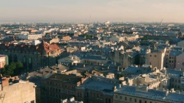 St. Petersburg 'un çatıları