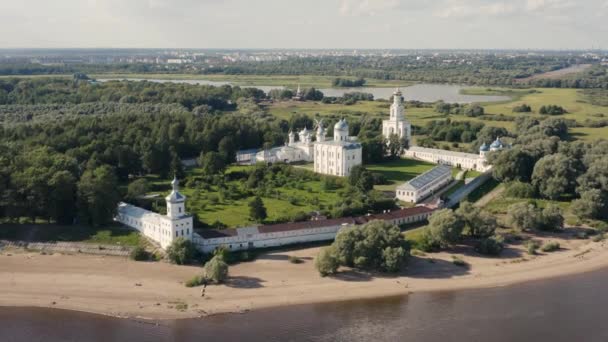 Klasztor św. Jerzego w Veliky Novgorod — Wideo stockowe