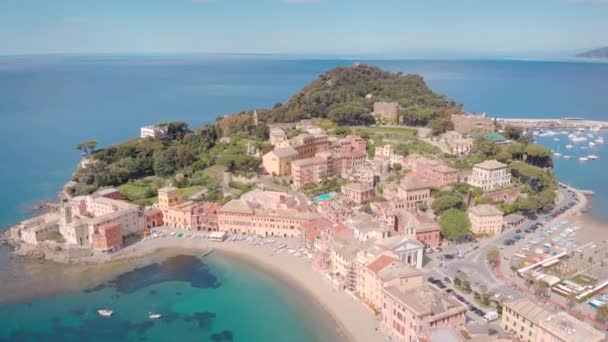 Increíble sobrevuelo de verano Sestri Levante en verano . — Vídeos de Stock