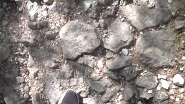 spor ayakkabı izinde faaliyet dağlar, açık havada yürüyüş