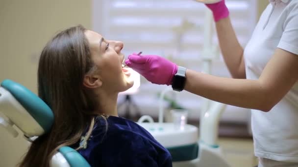 Dents Saines Patient Cabinet Dentiste Prévention Des Caries Dentaires — Video