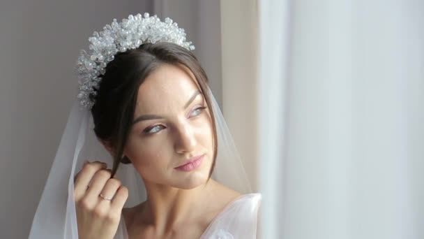 Retrato Uma Bela Noiva Morena Moda Doce Sensual Casamento Maquiagem — Vídeo de Stock