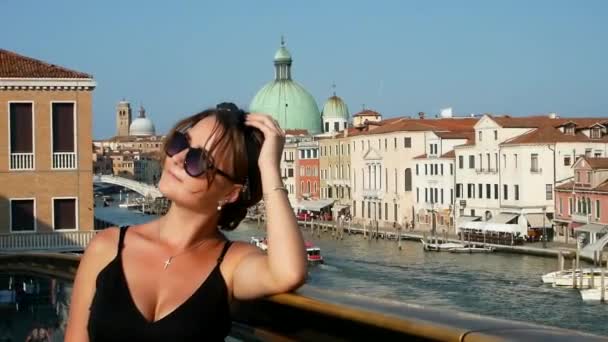 Tourist Woman Venice Italy Girl Makes Photo Venice Social Networks — Stock Video