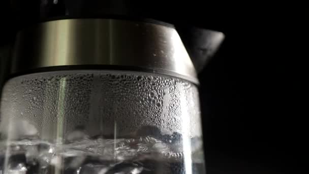 Electric kettle with boiled water. Making coffee and tea — Stock Video