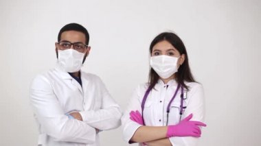 Doğu ve Avrupa ülkelerinin genç doktorları. Tıp alanında tedavi ve deneyim alışverişi kavramı