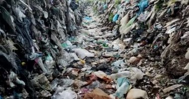 Çevre kirliliği. Çevresel sorun. Çöplüğün üst görüntüsü.