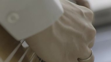 Klasik gitar çalmak