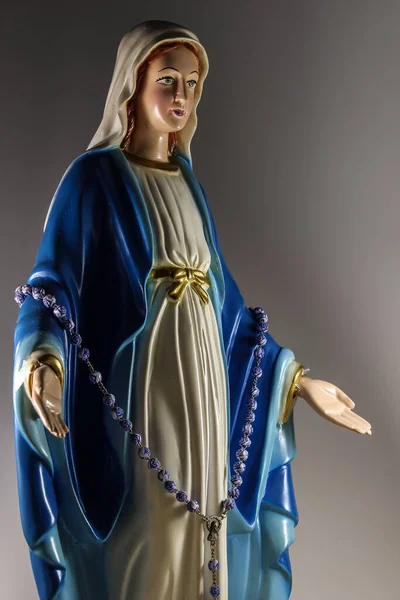 Socha Panny Marie Otevřenou Paží — Stock fotografie